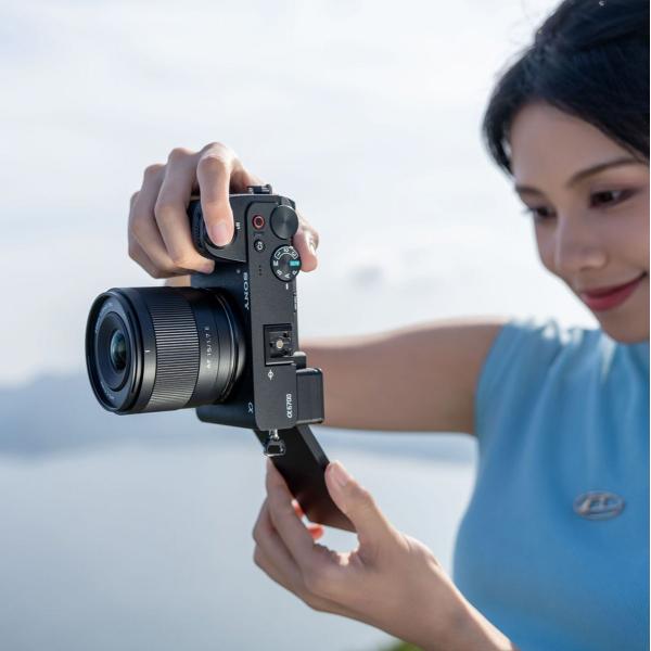 AF 15mm f/1.7 Sony E